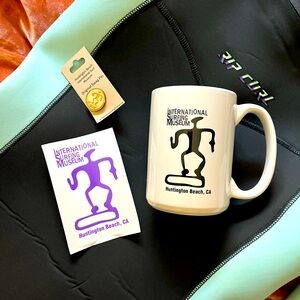 International Surf 🏄 Museum Swag 😎 Huntington Beach California Legendary Waves